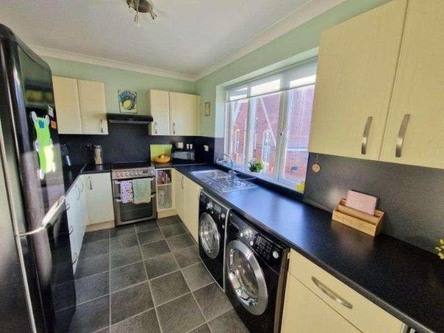 1 bed flat for sale