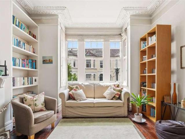 1 bed flat for sale