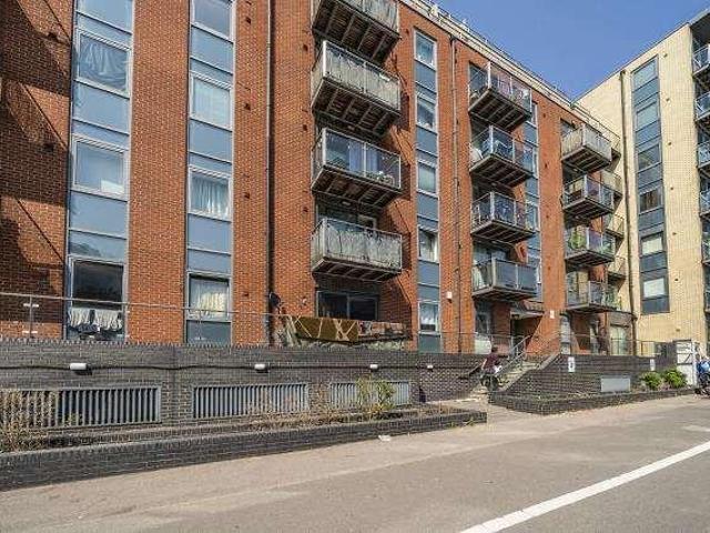 1 bed flat for sale