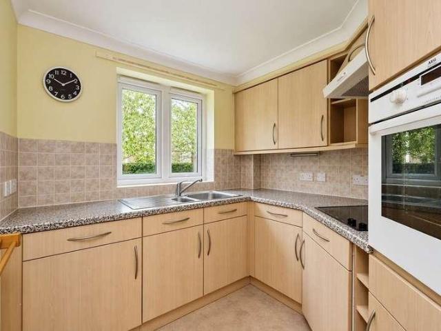 1 bed flat for sale