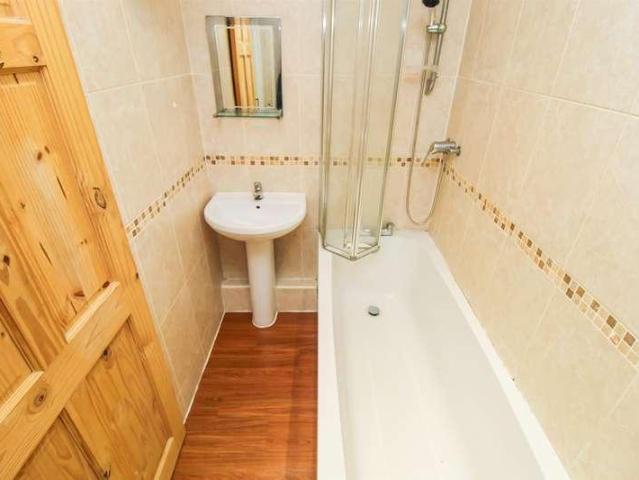 1 bed flat for sale