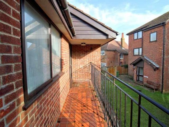1 bed flat for sale