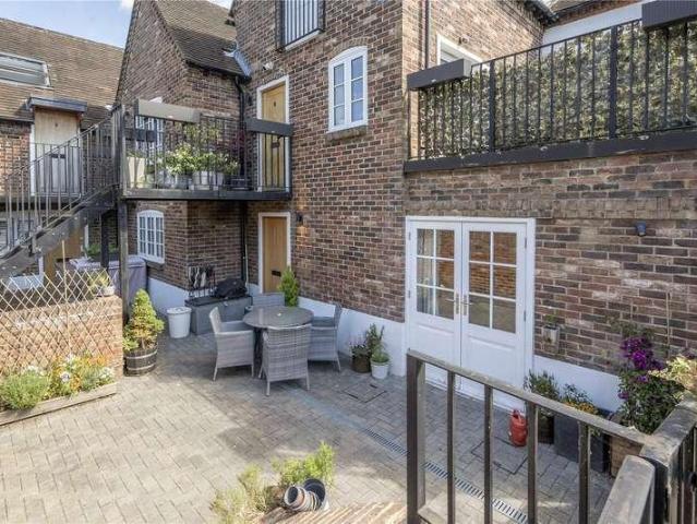 1 bed flat for sale