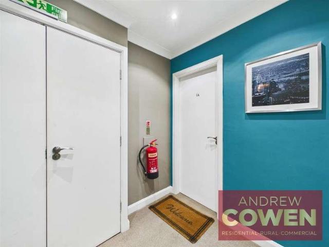 1 bed flat for sale