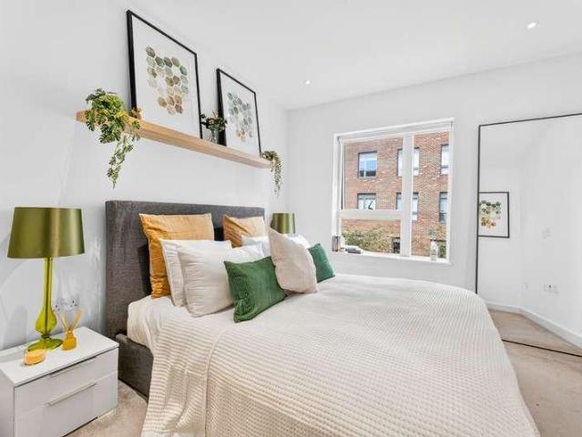 1 bed flat for sale
