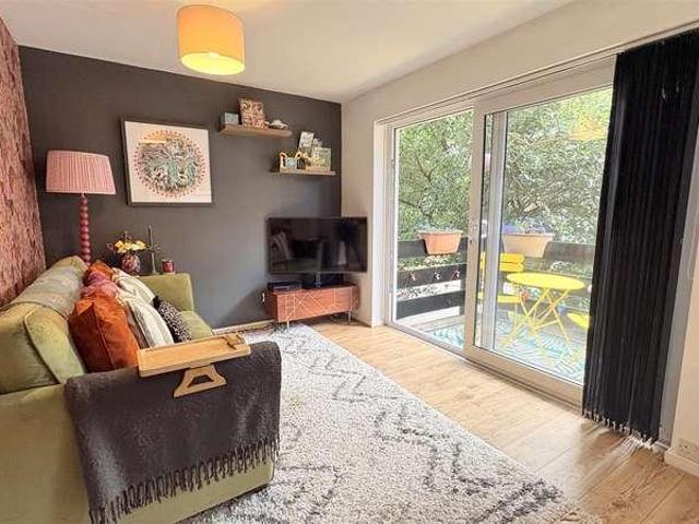 1 bed flat for sale