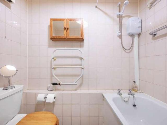1 bed flat for sale