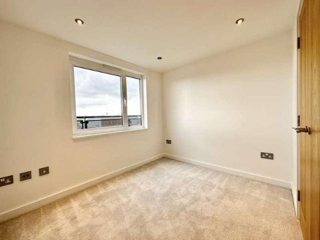 1 bed flat for sale