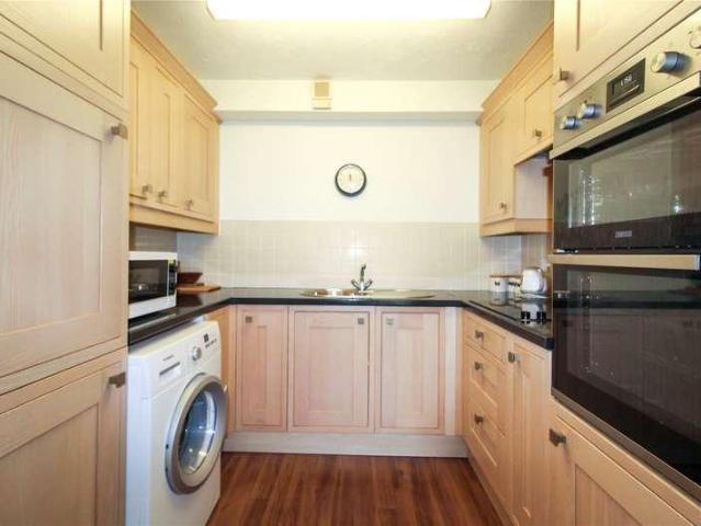 1 bed flat for sale