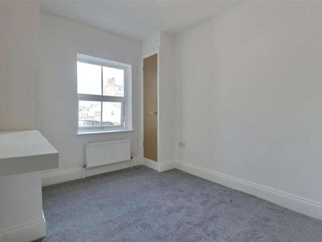 1 bed flat for sale