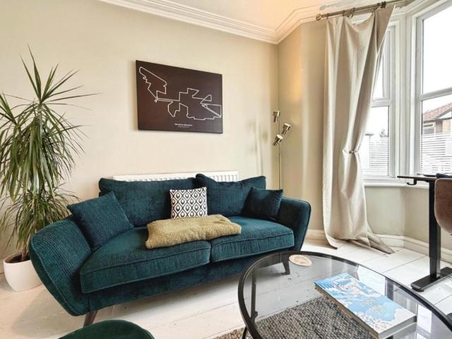 1 bed flat for sale