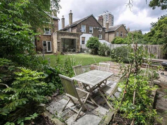 1 bed flat for sale