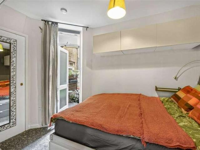 1 bed flat for sale