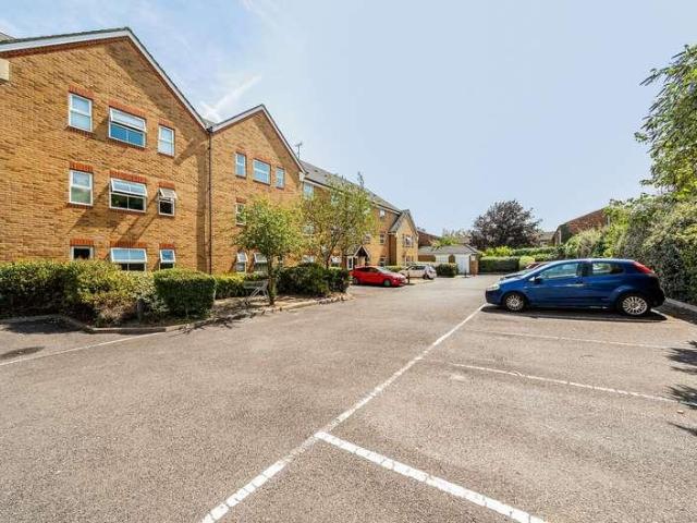 1 bed flat for sale