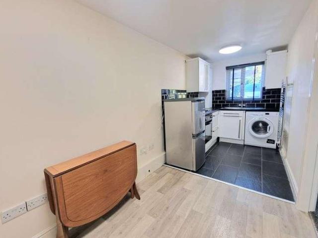 1 bed flat for sale