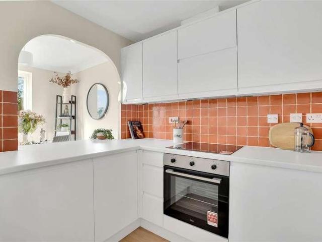1 bed flat for sale