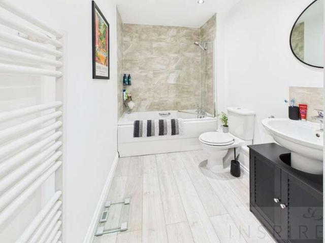 1 bed flat for sale