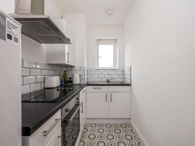 1 bed flat for sale