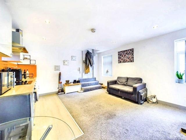 1 bed flat for sale