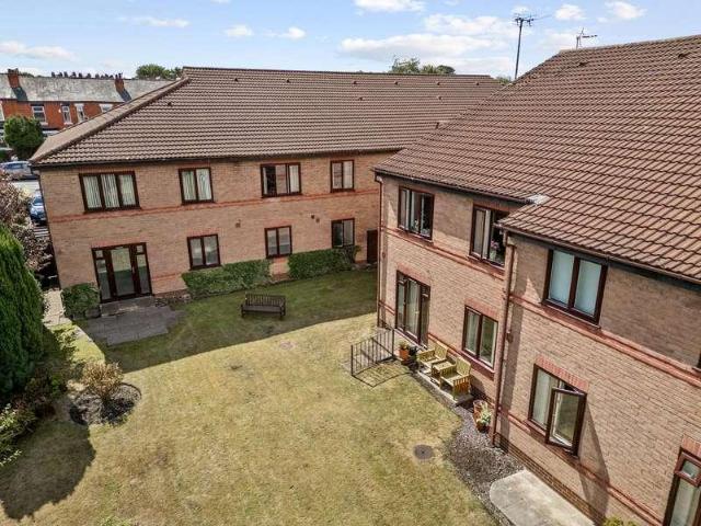 1 bed flat for sale