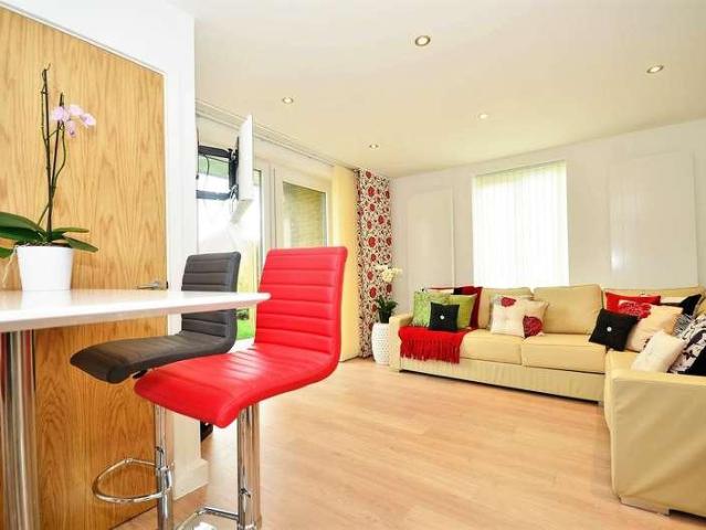 1 bed flat for sale