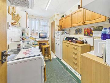 1 bed flat for sale