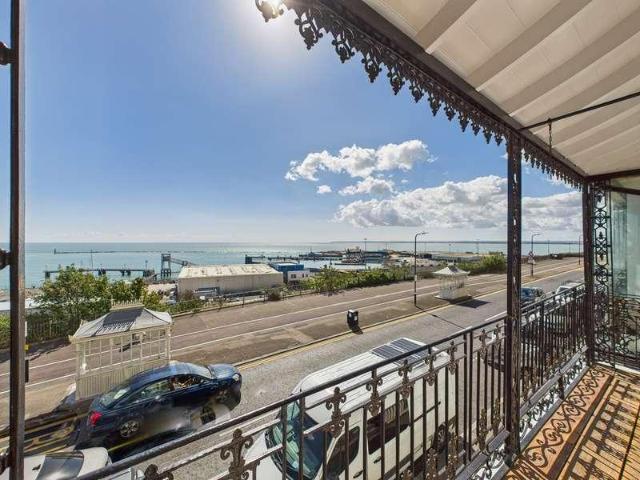 1 bed flat for sale