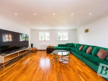 1 bed flat for sale