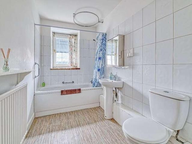 1 bed flat for sale