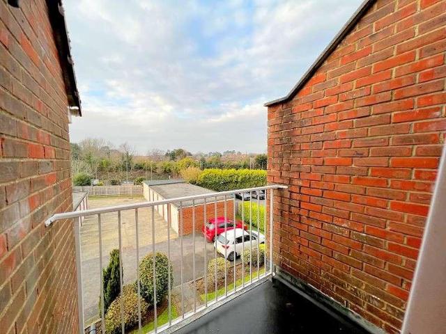 1 bed flat for sale