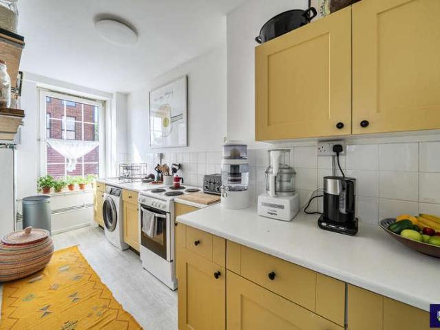 1 bed flat for sale