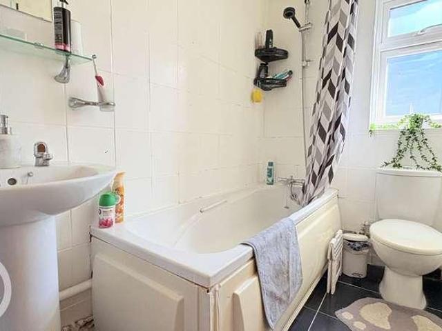 1 bed flat for sale