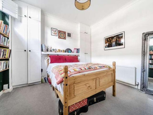 1 bed flat for sale