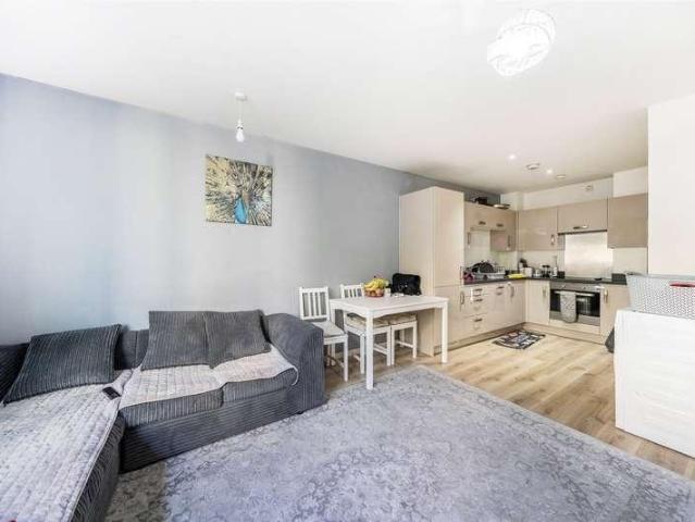 1 bed flat for sale