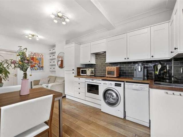 1 bed flat for sale