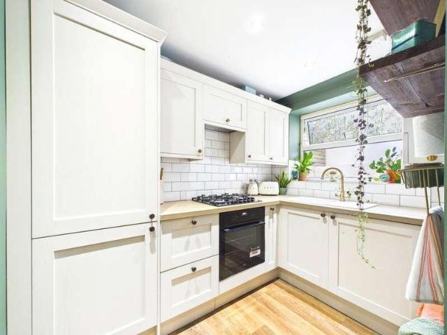 1 bed flat for sale