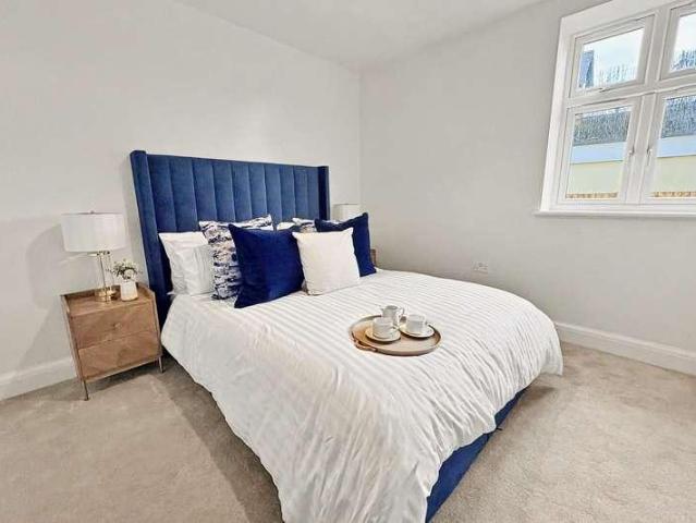 1 bed flat for sale