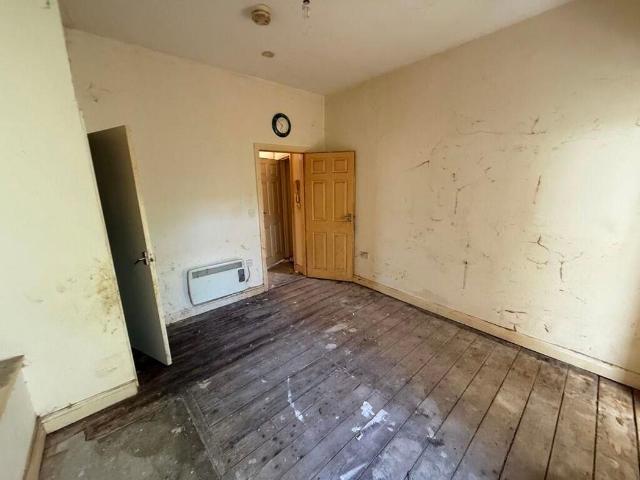 1 bed flat for sale