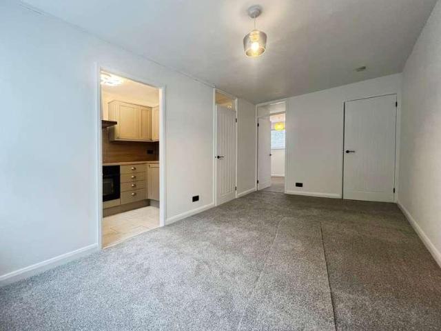 1 bed flat for sale