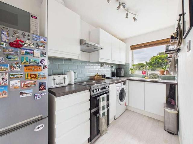 1 bed flat for sale