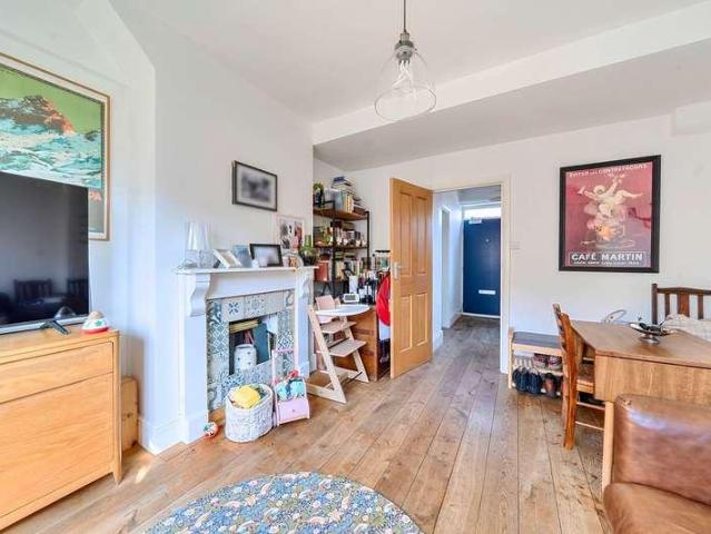 1 bed flat for sale
