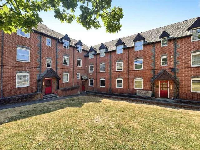 1 bed flat for sale