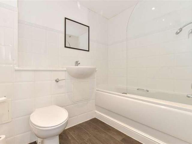 1 bed flat for sale