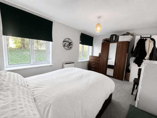 1 bed flat for sale