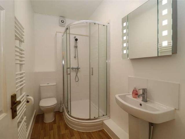 1 bed flat for sale