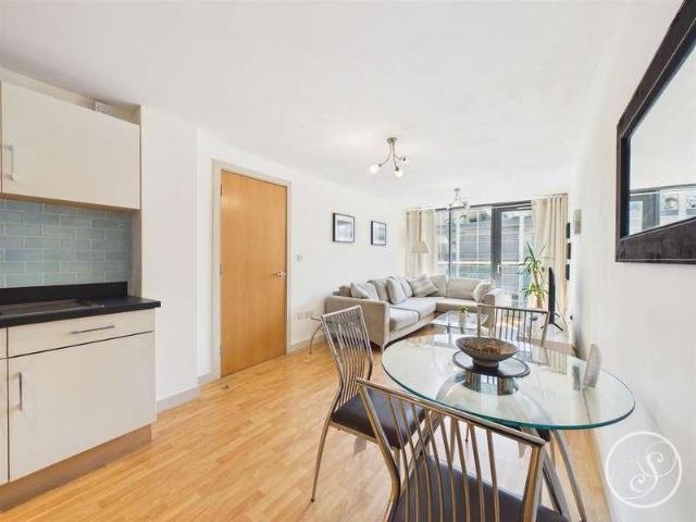 1 bed flat for sale
