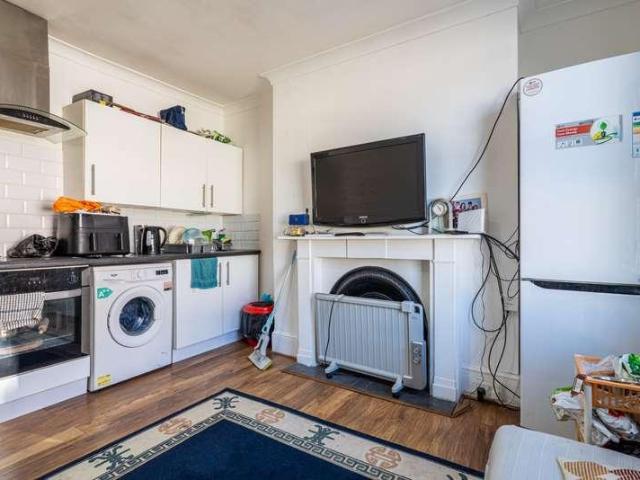 1 bed flat for sale