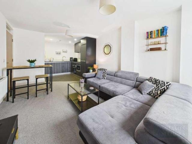 1 bed flat for sale