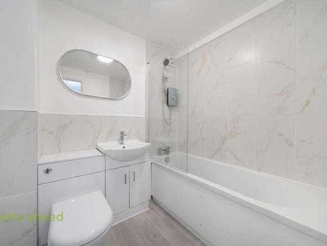 1 bed flat for sale