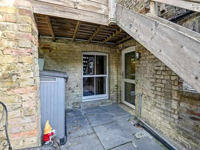 1 bed flat for sale